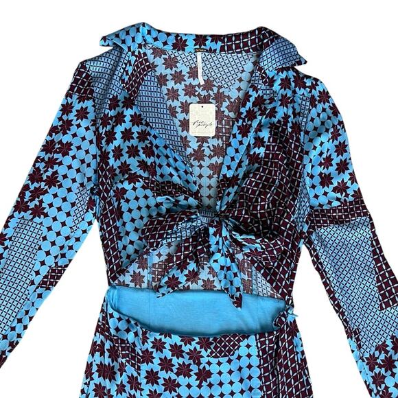 Free People x REVOLVE Women’s Miki Long Sleeve Blue Sea Combo Printed Mini Dress - Picture 3 of 14